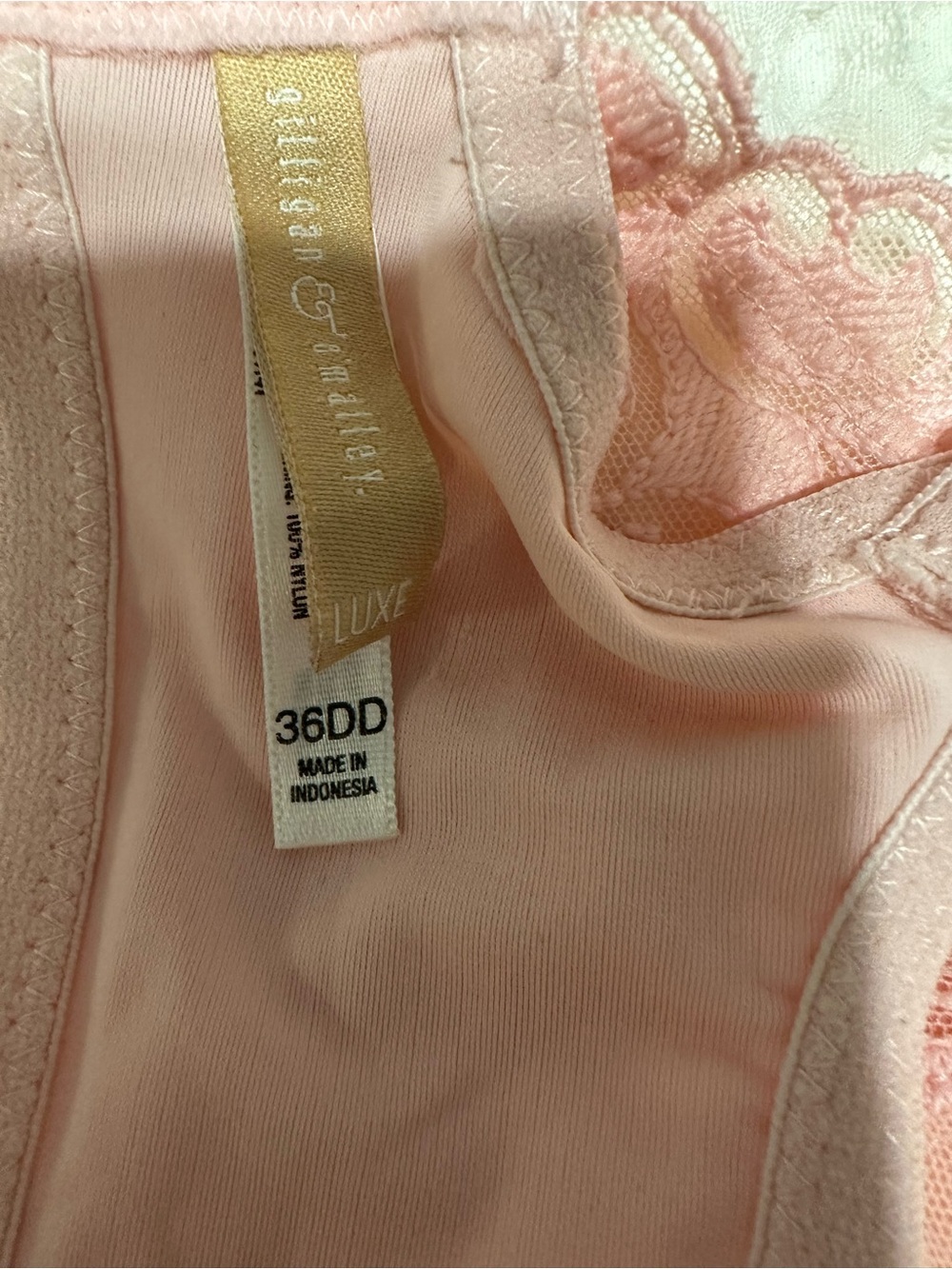 Gilligan & O'Malley Pink Sheer Embroidered Underwire Bra - Picture 3 of 6